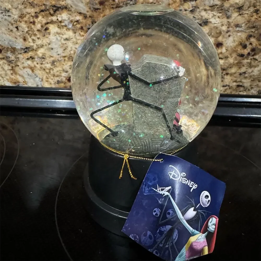 Disney Nightmare Before Christmas BlackCelebrating Our LoveBlack Snow‎ Globe